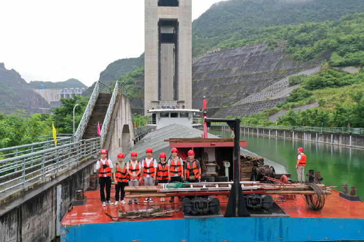 NHRI先锋党支部丨航运工程研究室党支部
